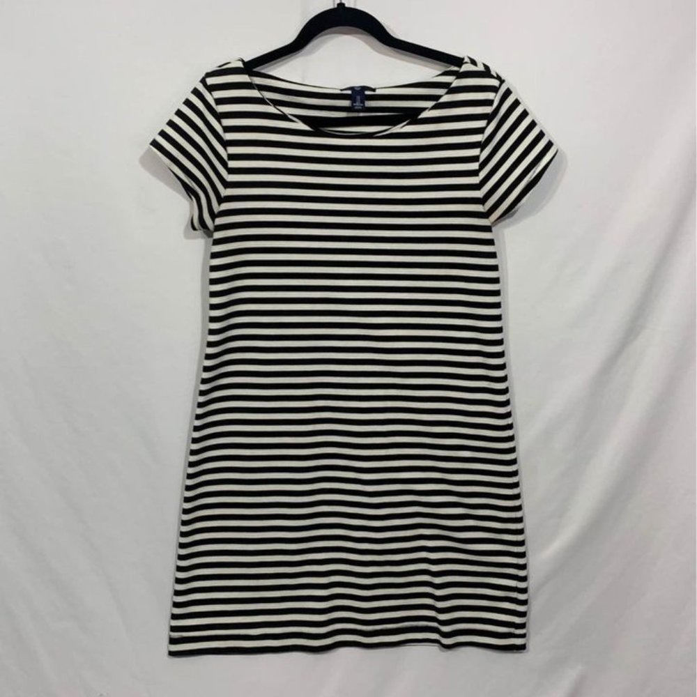 GAP woman’s black and white striped dress. Sheath dress. Size small. New…